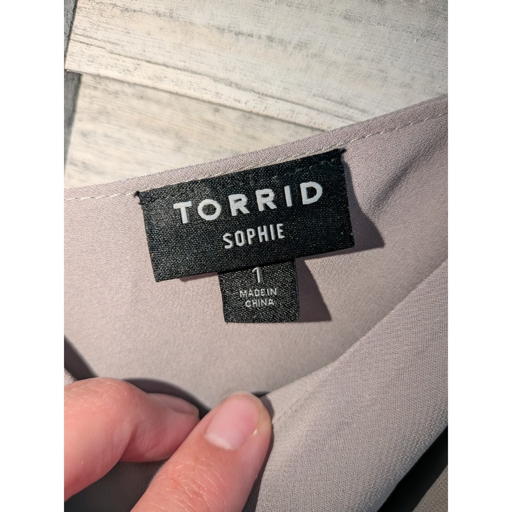 Torrid Sophie Cami Tank Top Taupe Chiffon V-Neck Double Layer Size 1X  Plus size - Picture 4 of 6